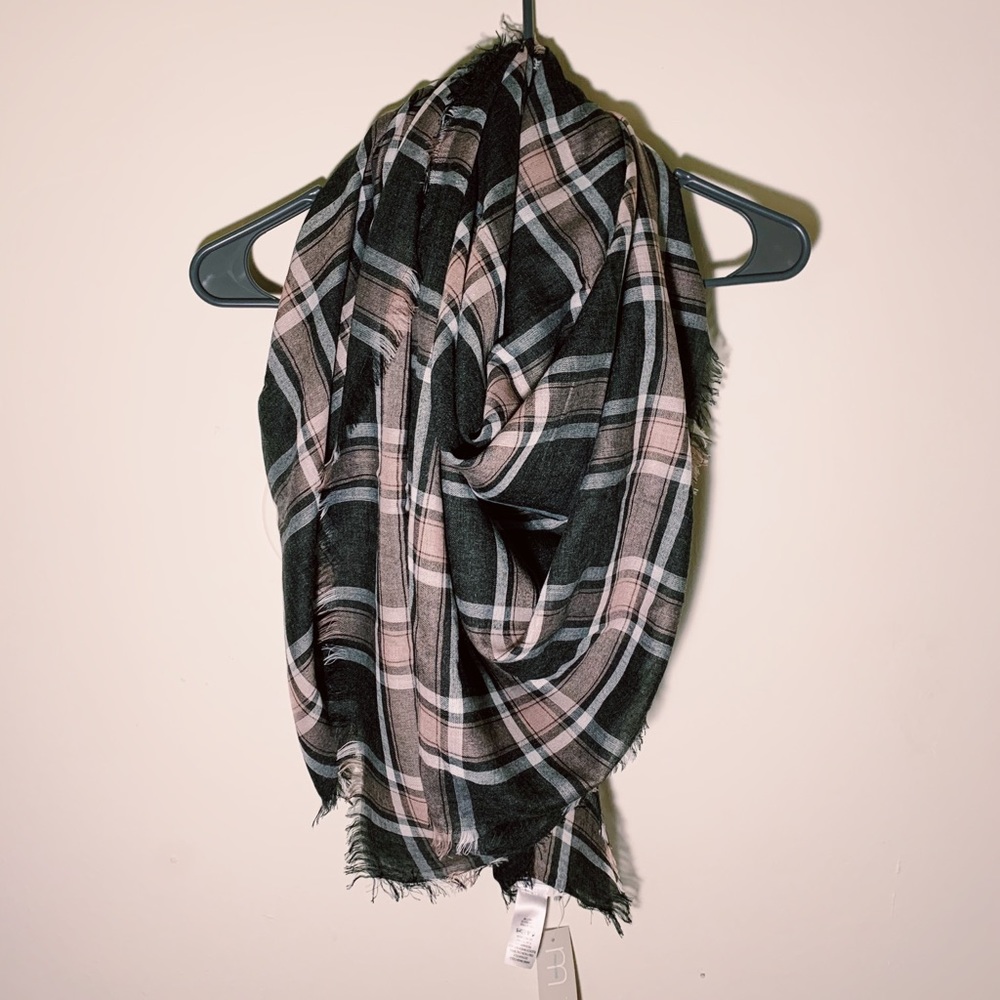 NWT Plaid square scarf
